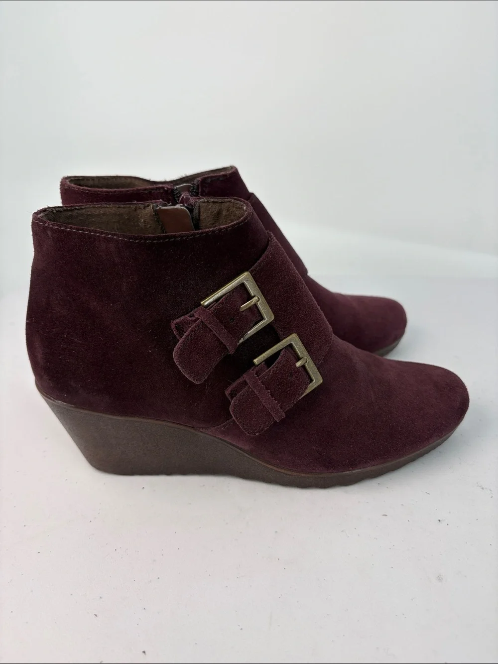 🐾 Munro Burgundy Suede Wedge Ankle Booties with Double Buckles. Style Drew.